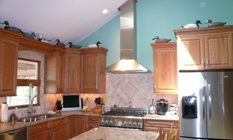 How To Install A Range Hood On A Slanted Ceiling?